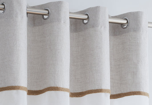 Detalle de la cenefa beige de la Cortina con Visillo