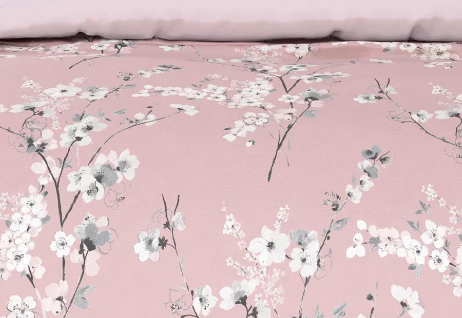 detalle-estampado-flores-rosa-funda-nordica