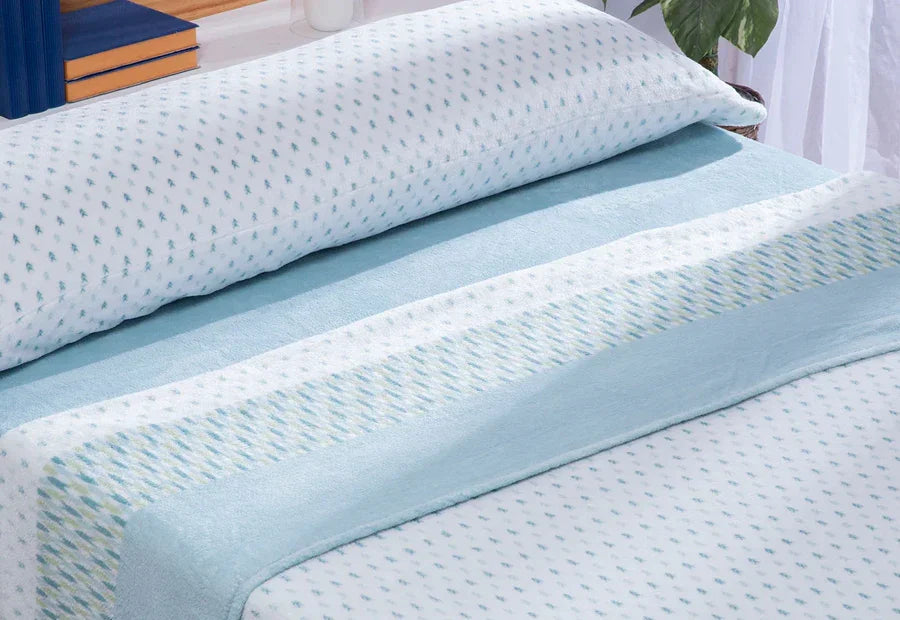 Juego de sábanas de coralina premium Karamelo para cama 160 cm con diseño moderno en encimera y tonos verde aqua