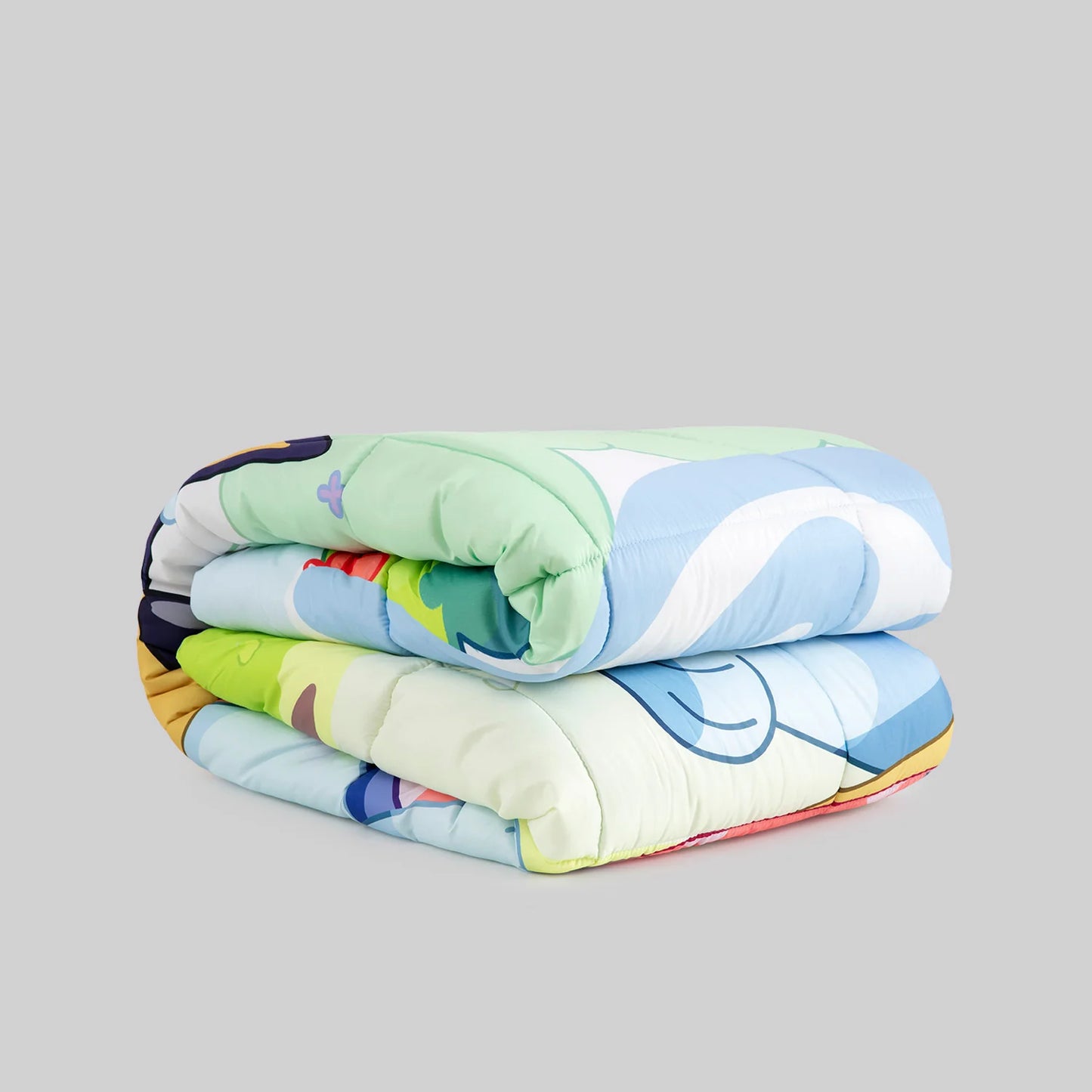 Vista del Edredón confort infantil reversible de Bluey con la familia Heeler para camas de 90 y 105 cm
