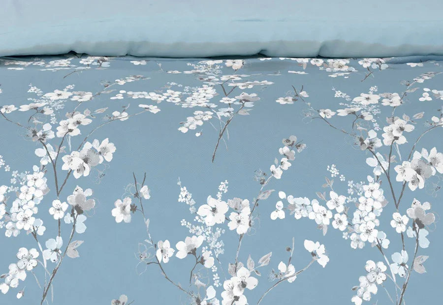 Detalle del tejido 144 hilos de la funda nórdica flores azul reversible