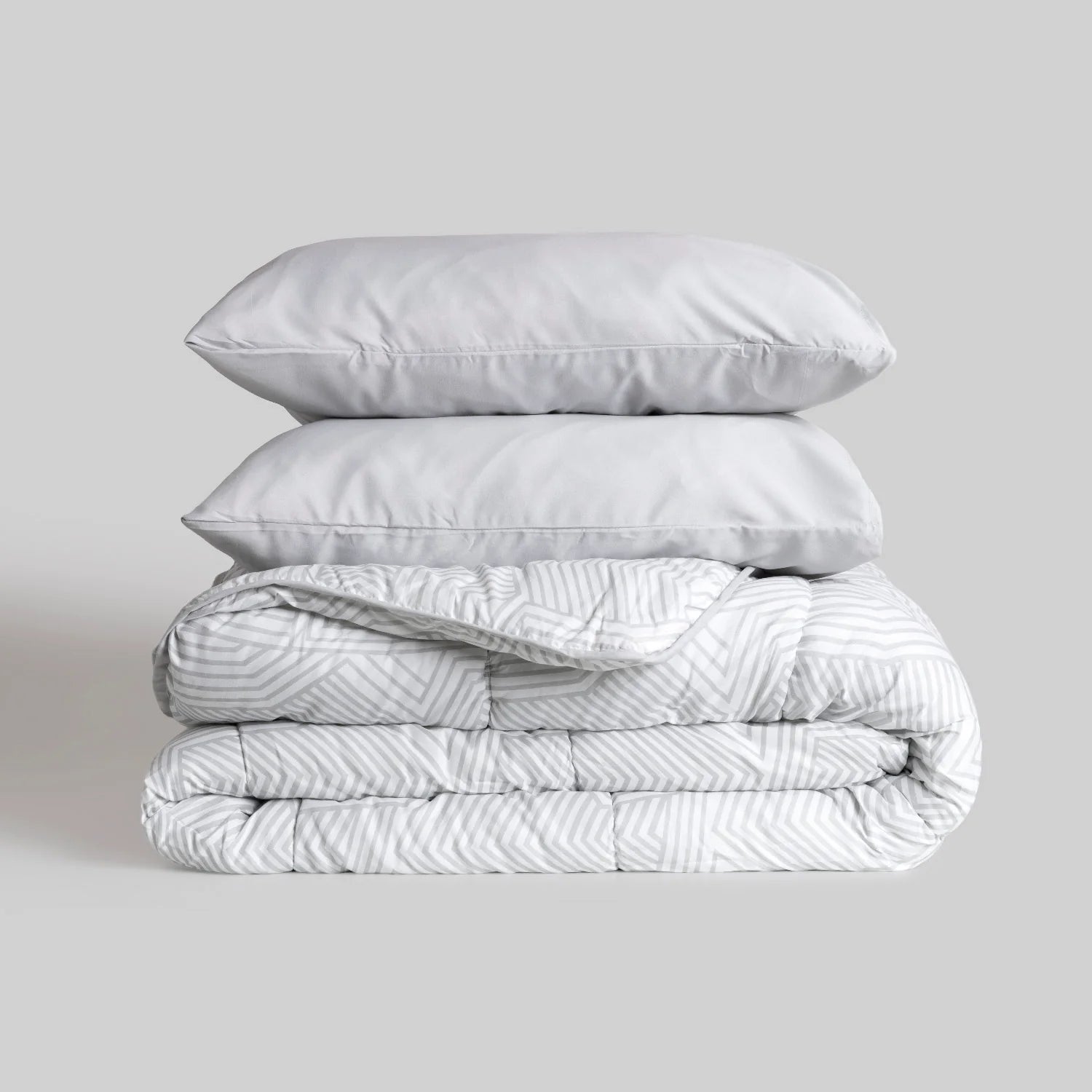 Set del acolchado y textura suave del edredón confort beige marca Karamelo